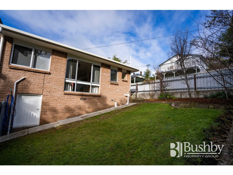 2/2 Wattle Way, Trevallyn TAS 7250