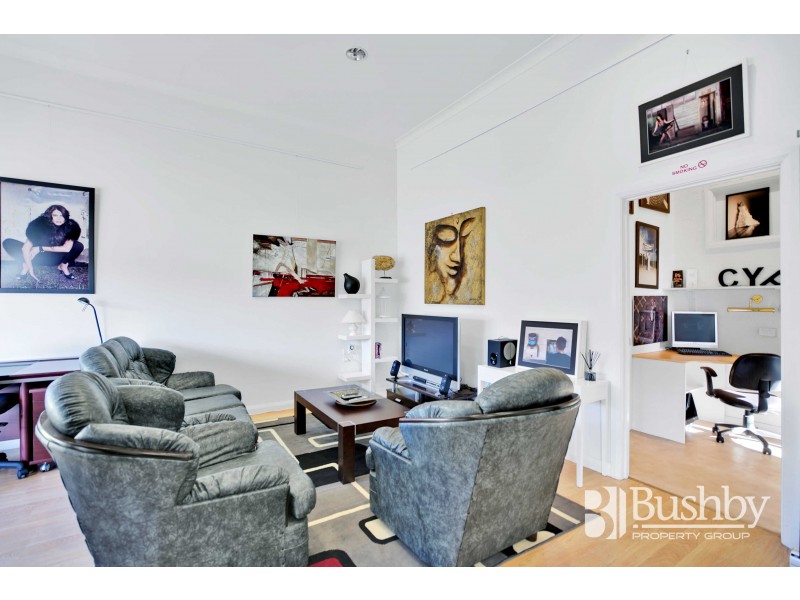 210 Hobart Road, Kings Meadows TAS 7249