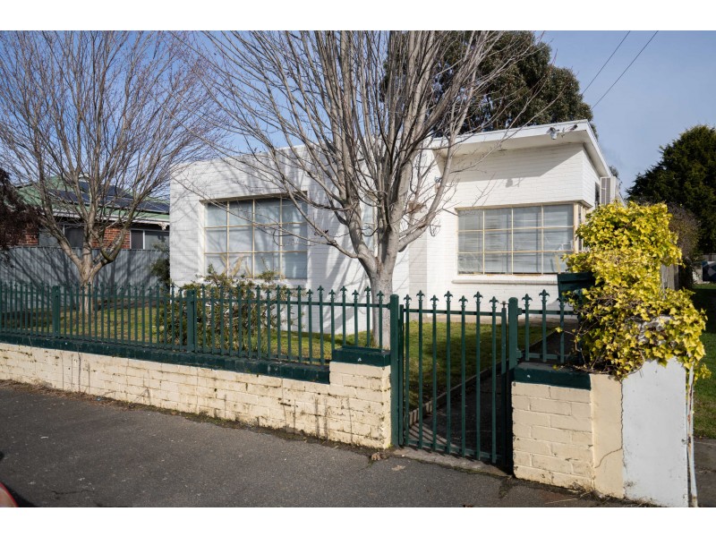 11 Luck Street, Mowbray TAS 7248
