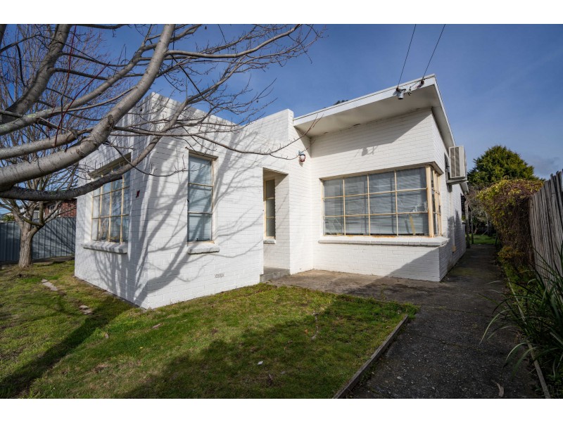 11 Luck Street, Mowbray TAS 7248