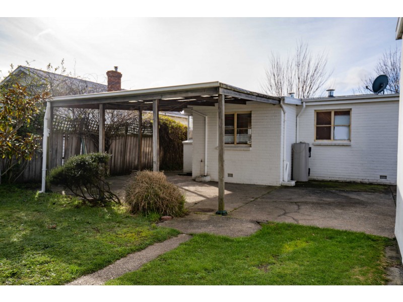 11 Luck Street, Mowbray TAS 7248