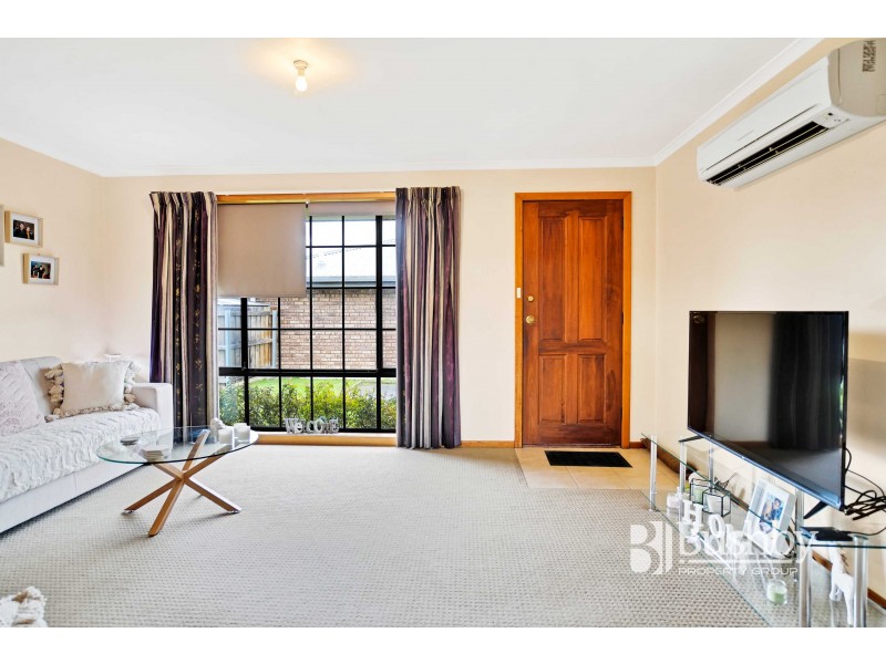 2/32 Camira Street, Newnham TAS 7248