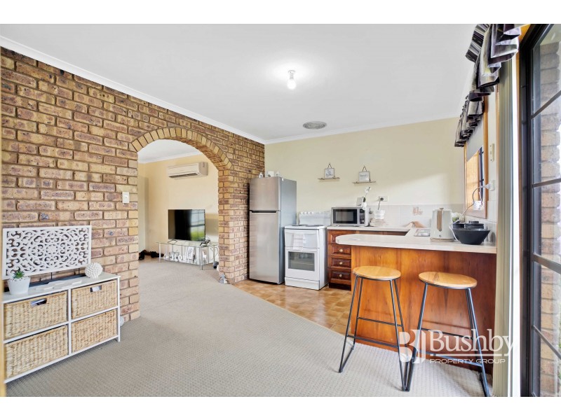 2/32 Camira Street, Newnham TAS 7248