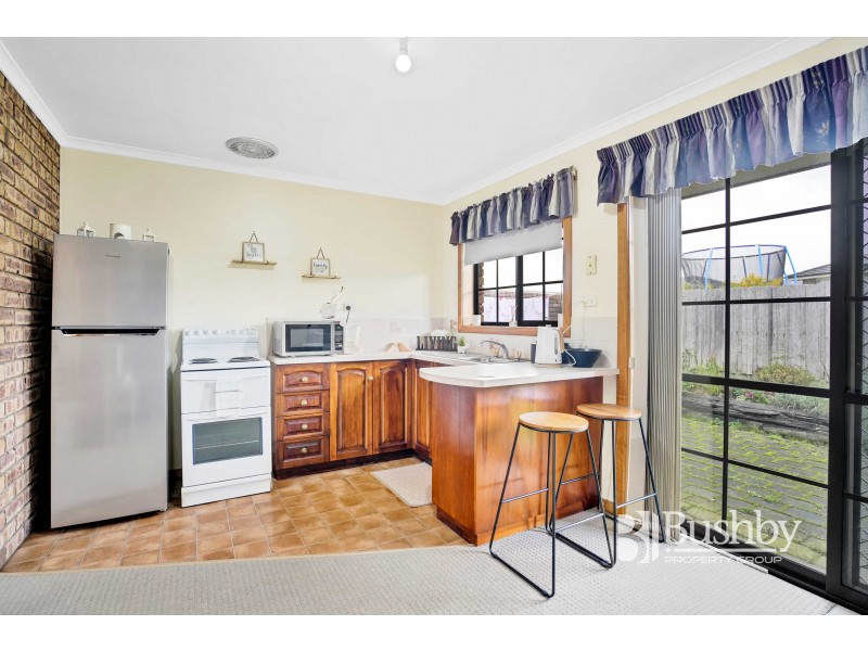 2/32 Camira Street, Newnham TAS 7248