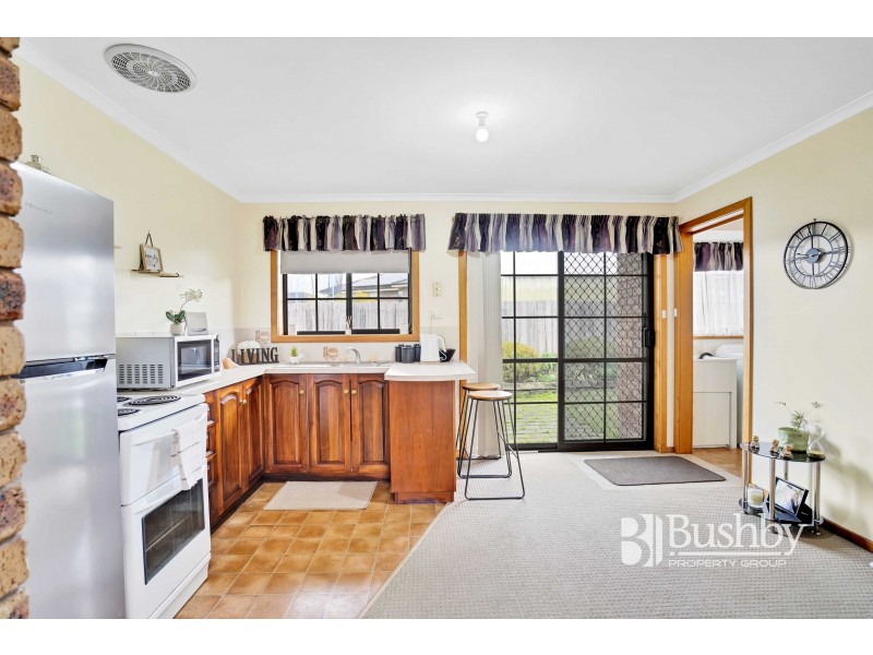 2/32 Camira Street, Newnham TAS 7248