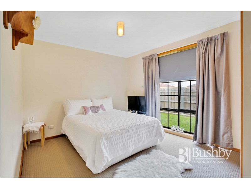 2/32 Camira Street, Newnham TAS 7248