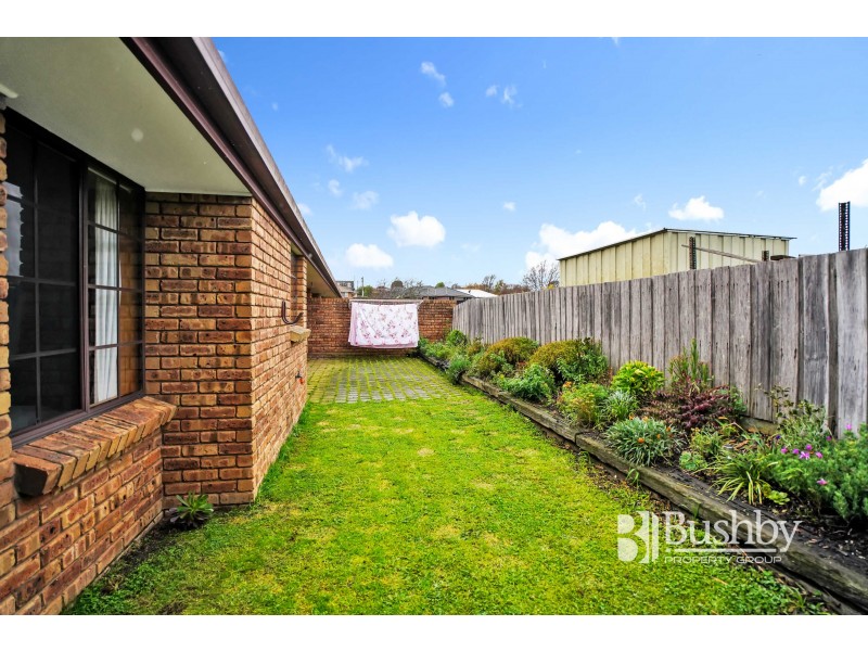 2/32 Camira Street, Newnham TAS 7248