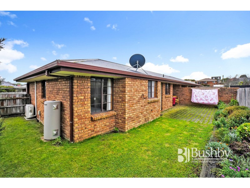 2/32 Camira Street, Newnham TAS 7248