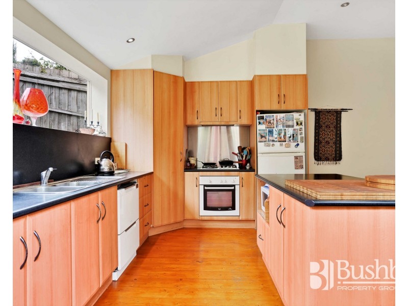 7 South Bank Road, Trevallyn TAS 7250