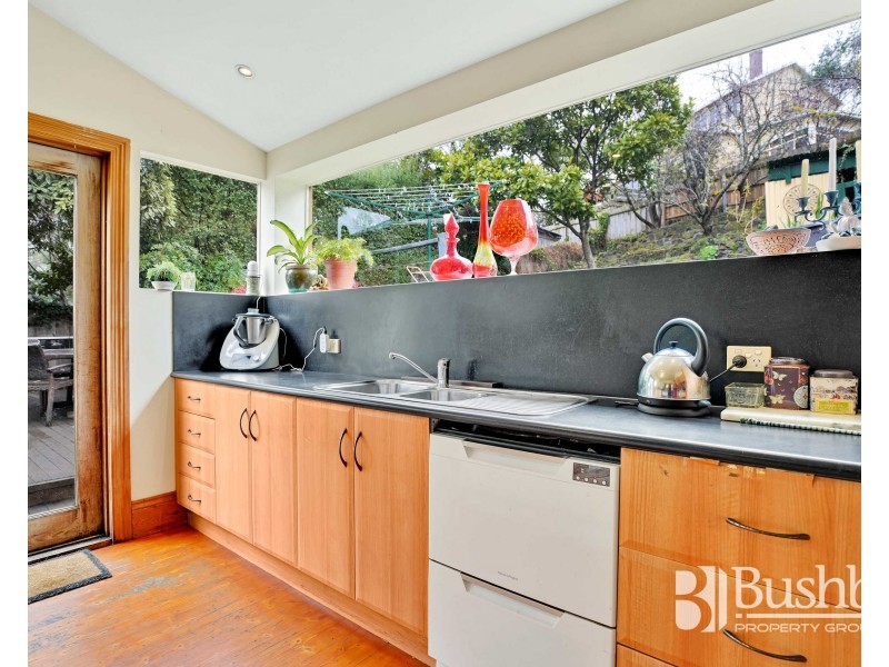 7 South Bank Road, Trevallyn TAS 7250
