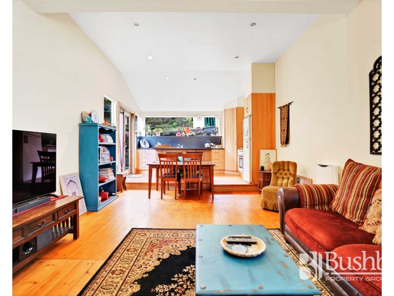 7 South Bank Road, Trevallyn TAS 7250