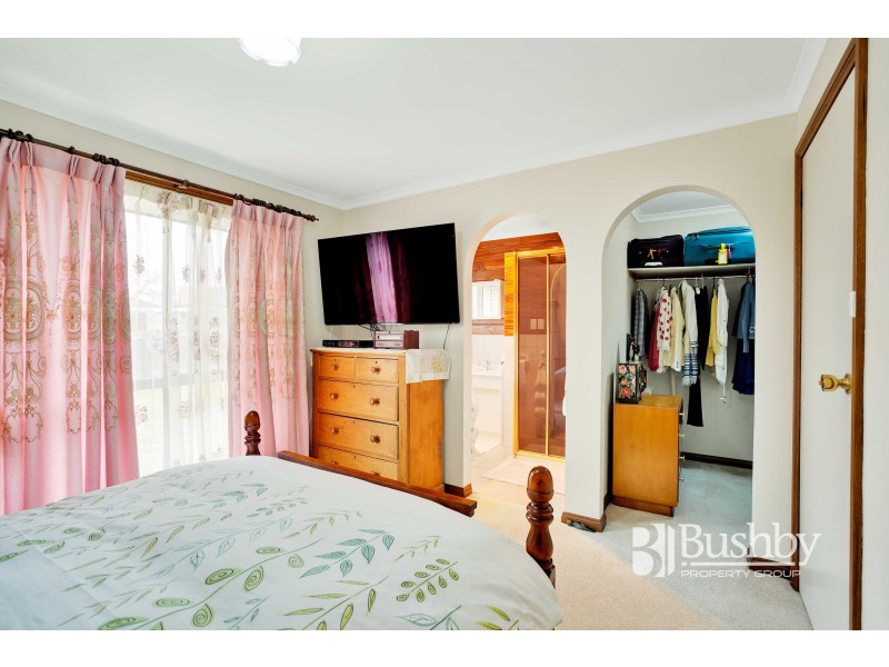 26 Vermeer Avenue, Newnham TAS 7248