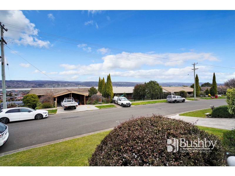 26 Vermeer Avenue, Newnham TAS 7248