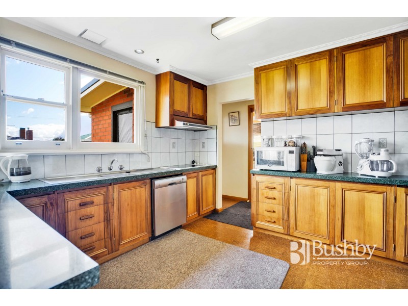14 Ronneby Road, Newnham TAS 7248