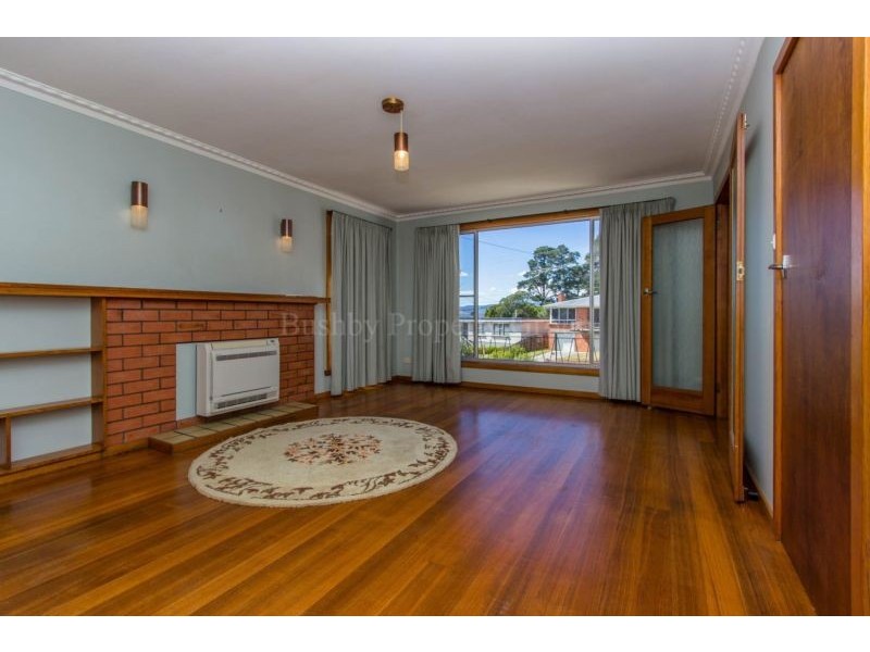 8 Caroline Street, Prospect TAS 7250