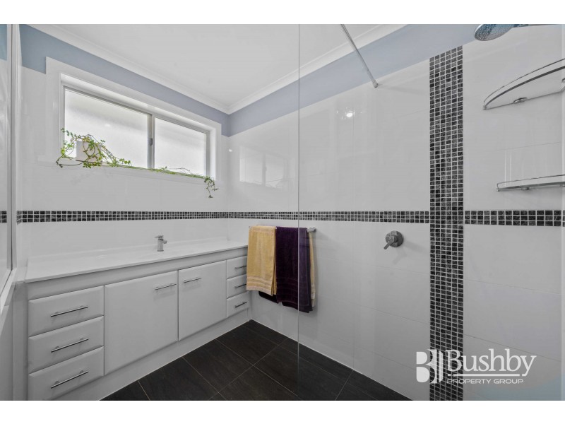 1/14 Alroy Court, Rosetta TAS 7010