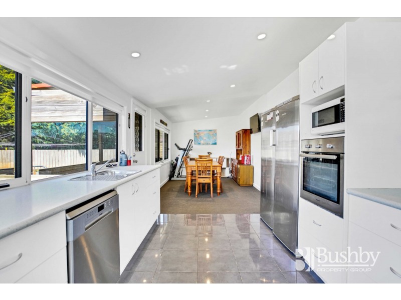 8 Kinross Road, Invermay TAS 7248