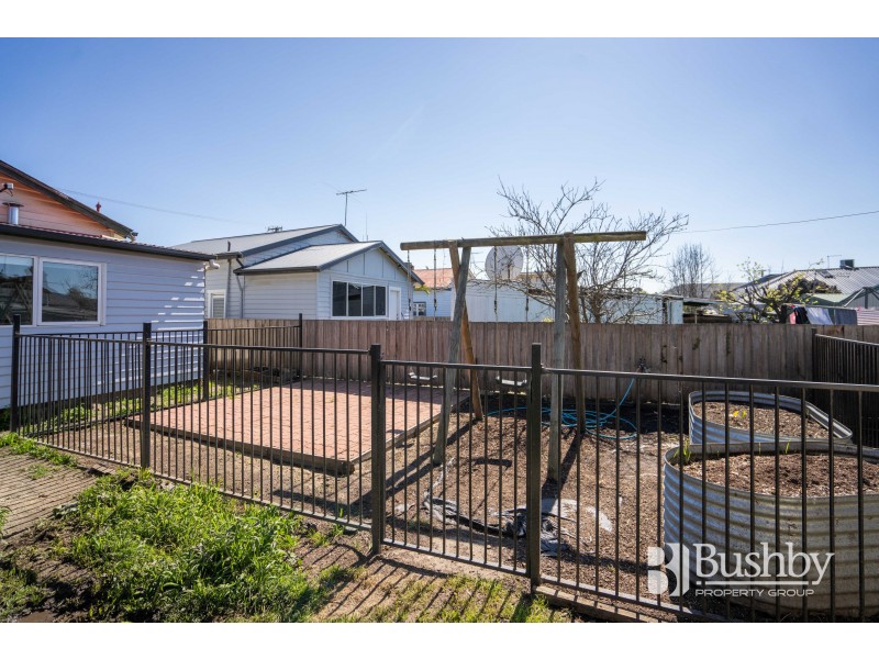 8 Kinross Road, Invermay TAS 7248