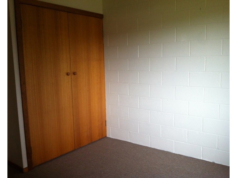 2/9 Newnham Close, Newnham TAS 7248