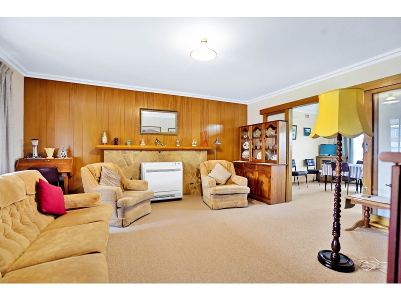 9 Karpaty Avenue, Newnham TAS 7248