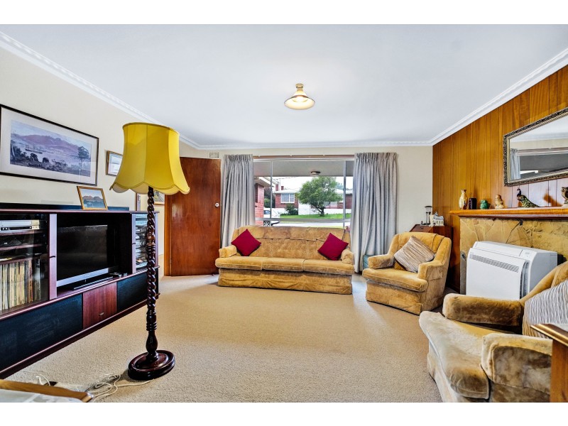 9 Karpaty Avenue, Newnham TAS 7248