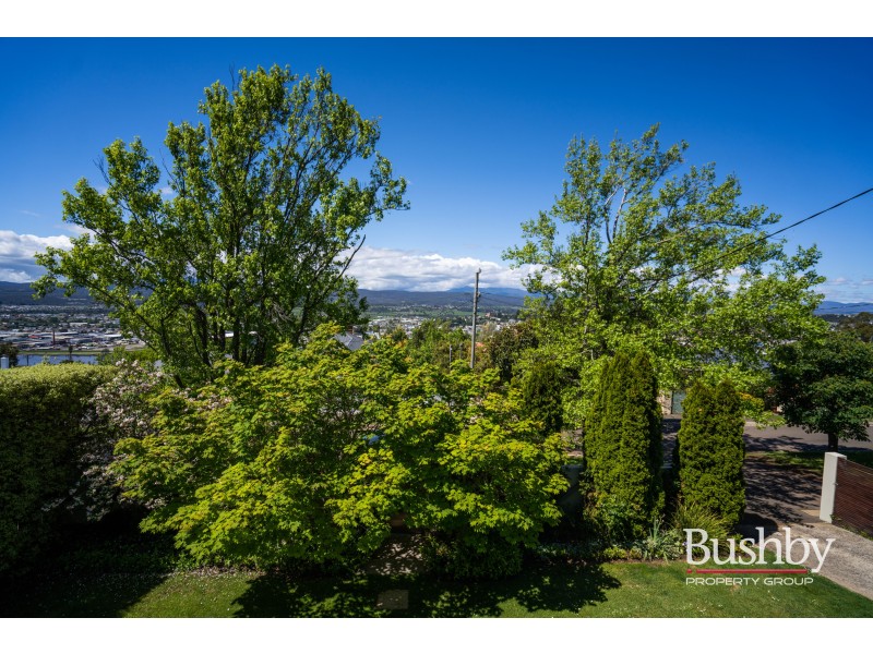 35 Delamere Crescent, Trevallyn TAS 7250