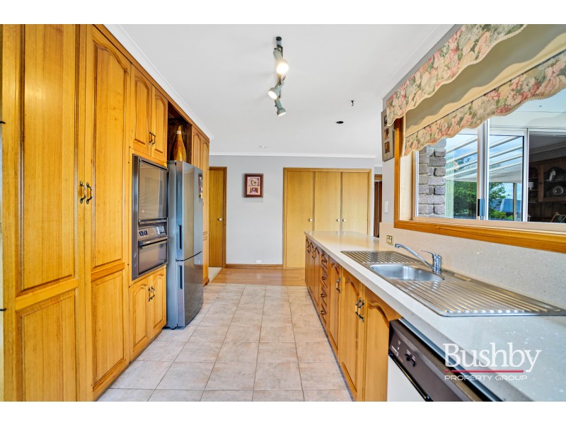 8 Pamela Court, Summerhill TAS 7250