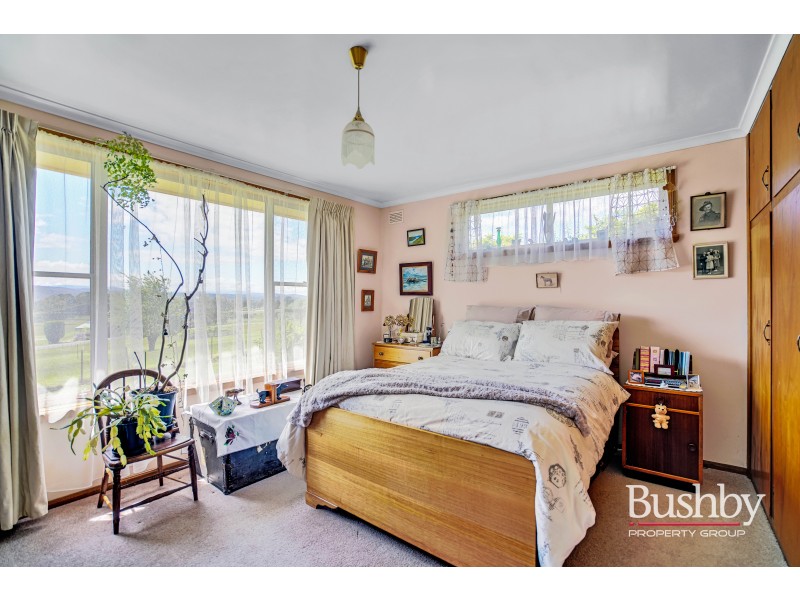 493 Gravelly Beach Road, Gravelly Beach TAS 7276