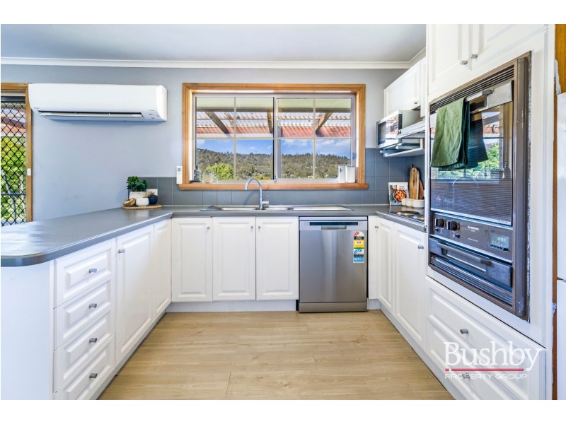 5 Glover Avenue, Blackstone Heights TAS 7250