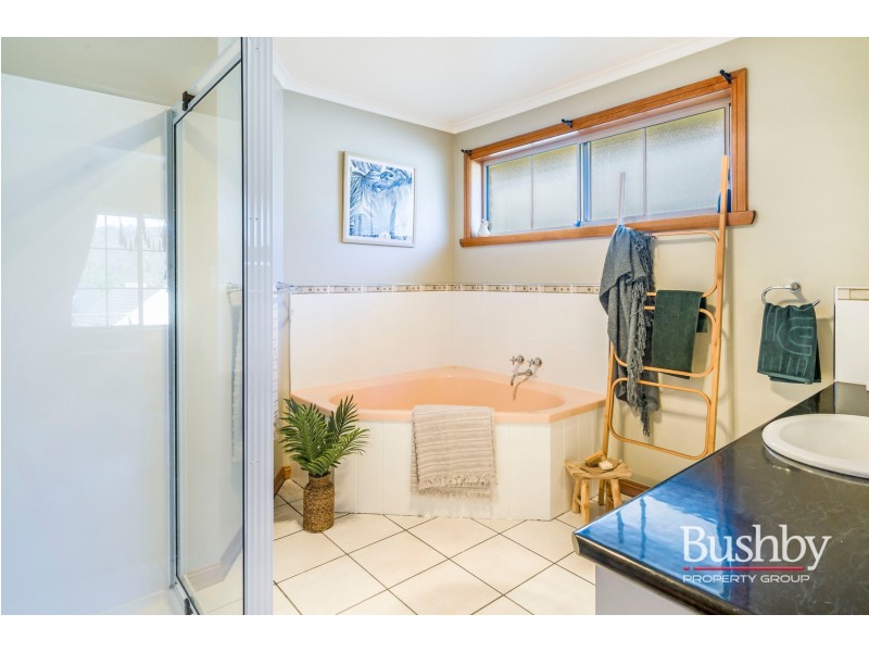 5 Glover Avenue, Blackstone Heights TAS 7250