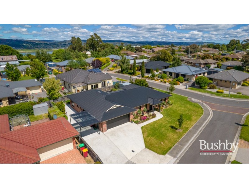 2 Pocket Place, Newnham TAS 7248