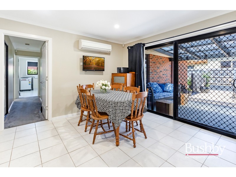 2 Pocket Place, Newnham TAS 7248