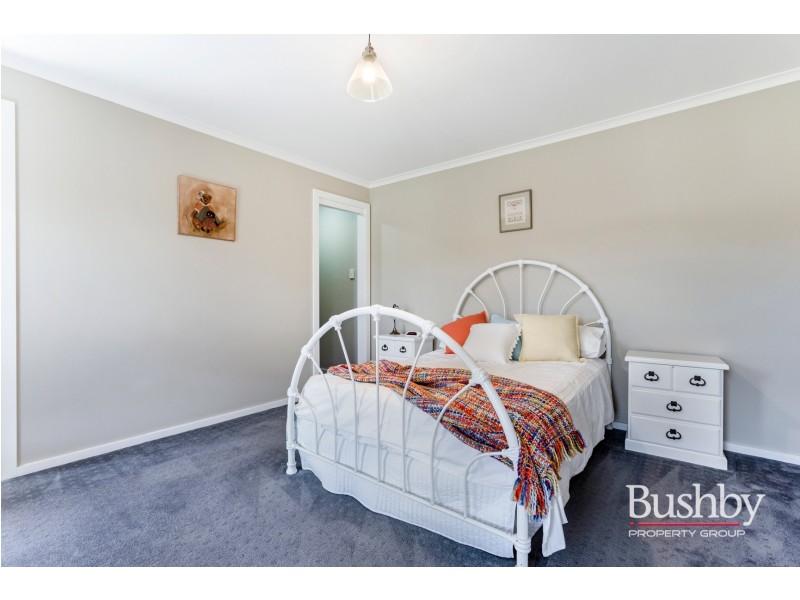2 Pocket Place, Newnham TAS 7248