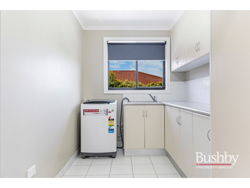 2 Pocket Place, Newnham TAS 7248