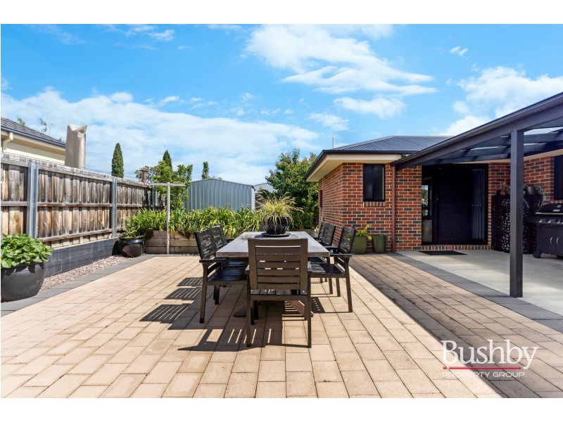 2 Pocket Place, Newnham TAS 7248