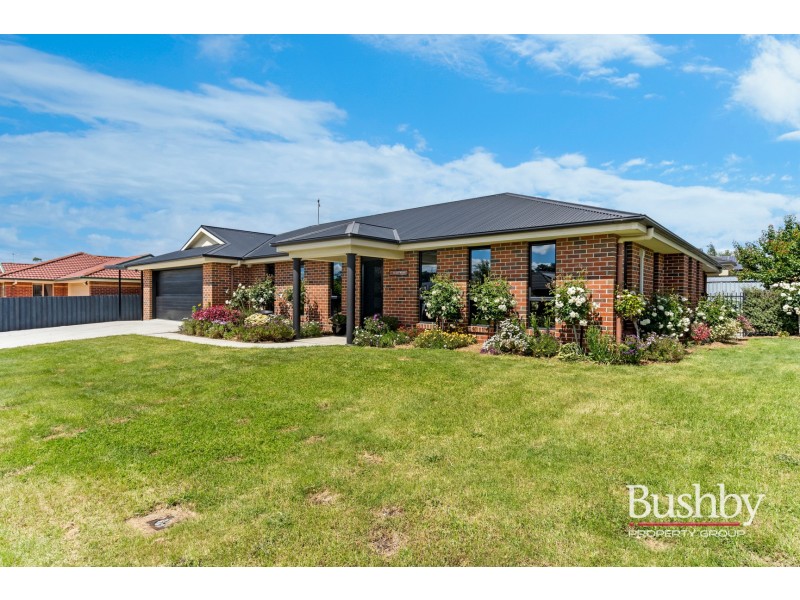 2 Pocket Place, Newnham TAS 7248