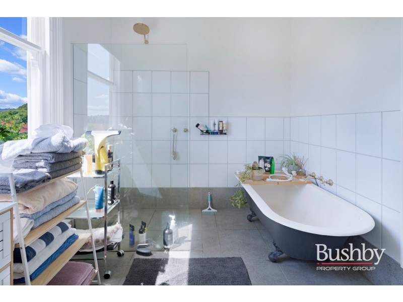 16 Albion Street, Invermay TAS 7248