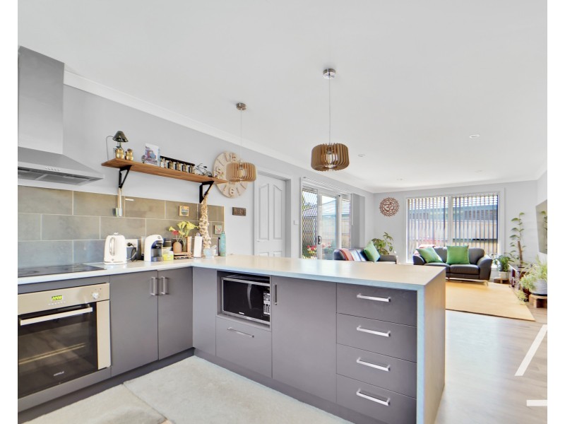 93 Parklands Parade, Newnham TAS 7248
