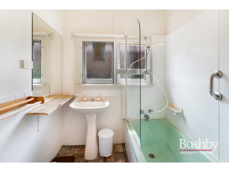 9 Bowen Avenue, Trevallyn TAS 7250