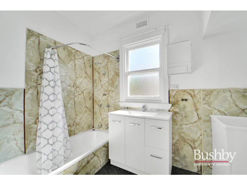 2/21 Verdun Street, Mowbray TAS 7248