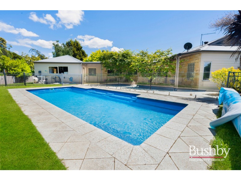 239 Rosevears Drive, Rosevears TAS 7277