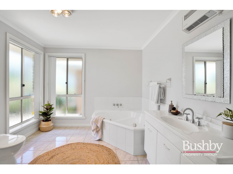 15 Chelsea Close, Prospect Vale TAS 7250