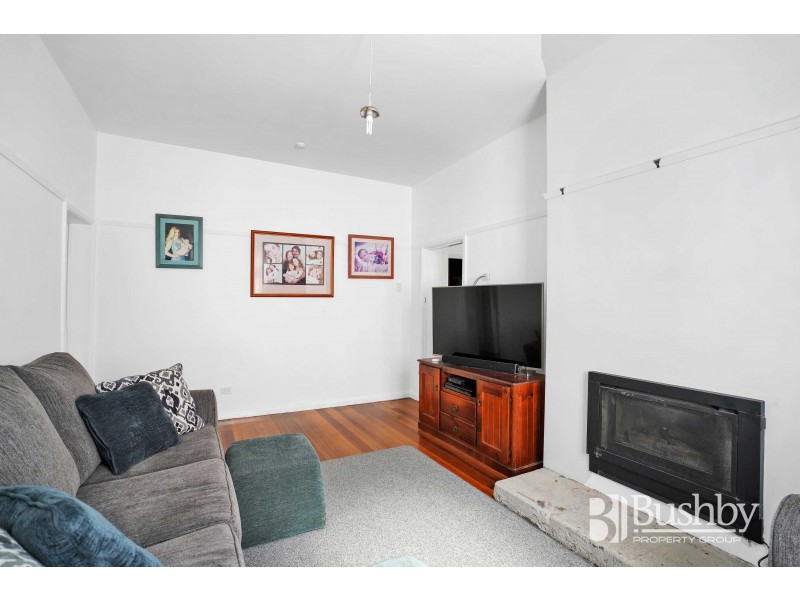 8 Kinross Road, Invermay TAS 7248