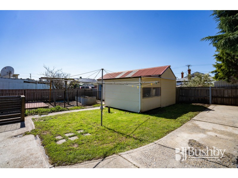8 Kinross Road, Invermay TAS 7248