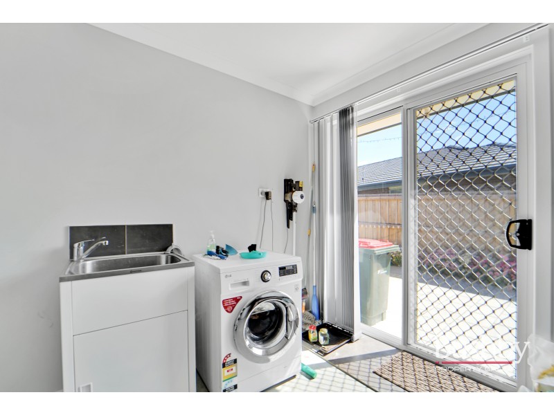 93 Parklands Parade., Newnham TAS 7248