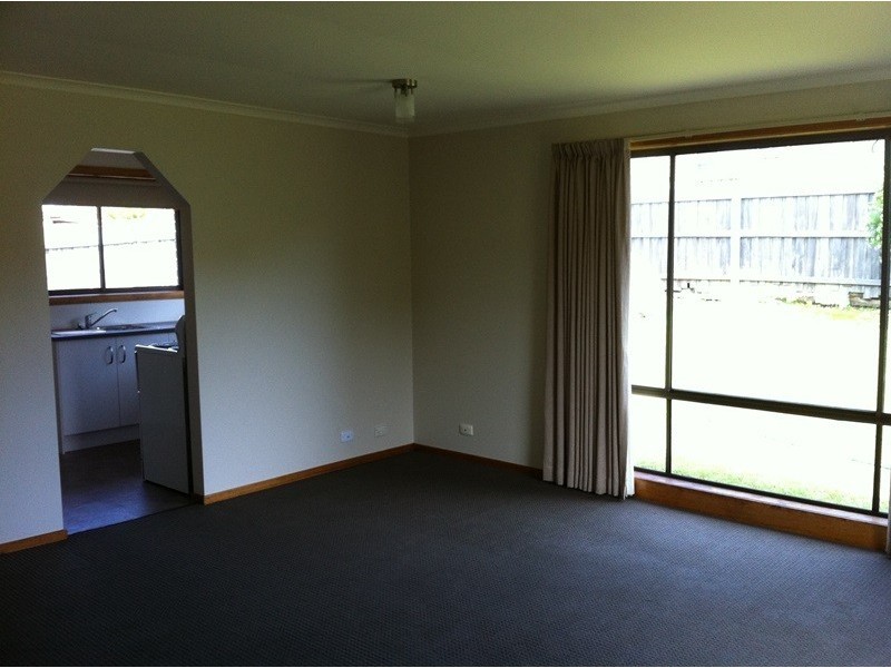 2/1 Ingamells Street, Summerhill TAS 7250