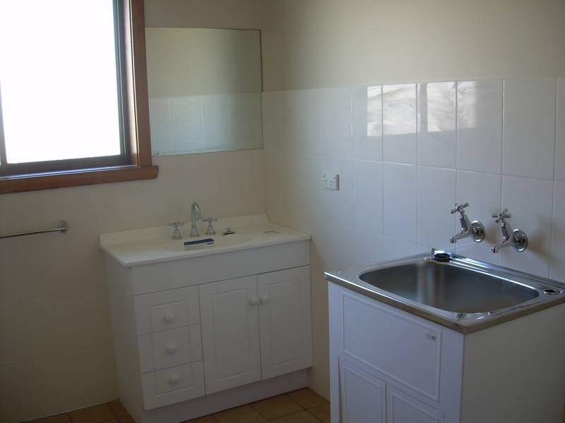 2/1 Ingamells Street, Summerhill TAS 7250