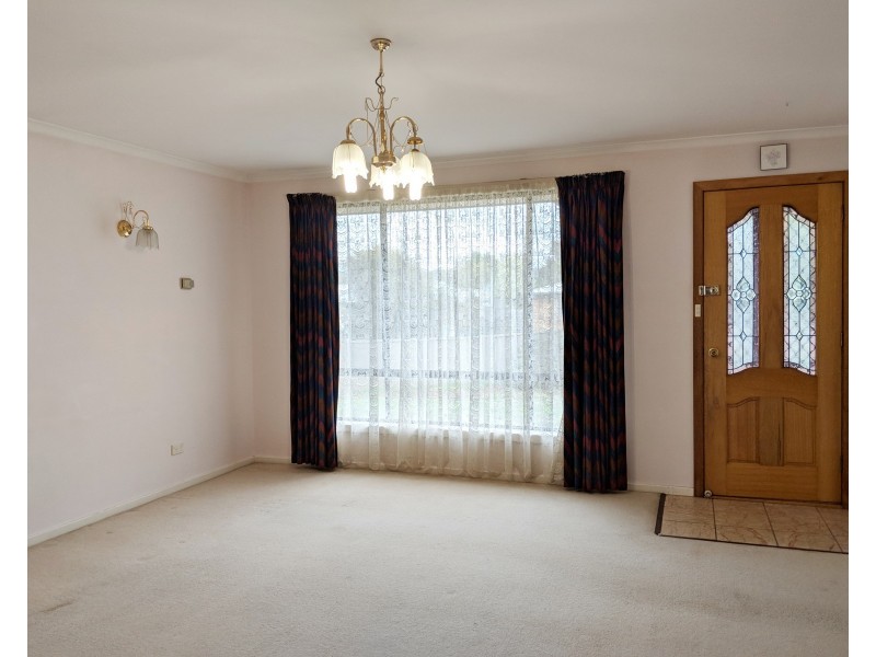 2 Patricia Place, Newnham TAS 7248