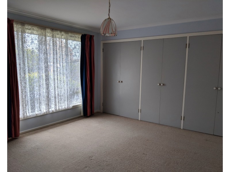 2 Patricia Place, Newnham TAS 7248