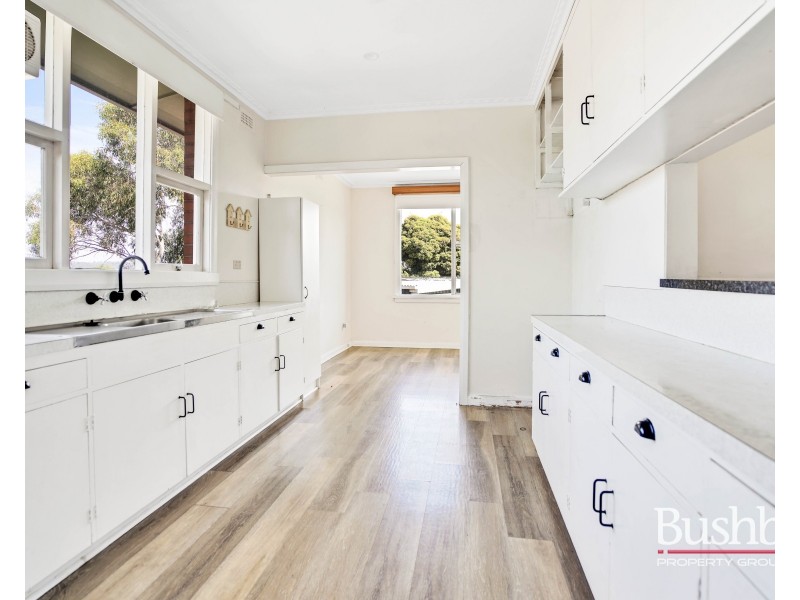 37 Ronneby Road, Newnham TAS 7248